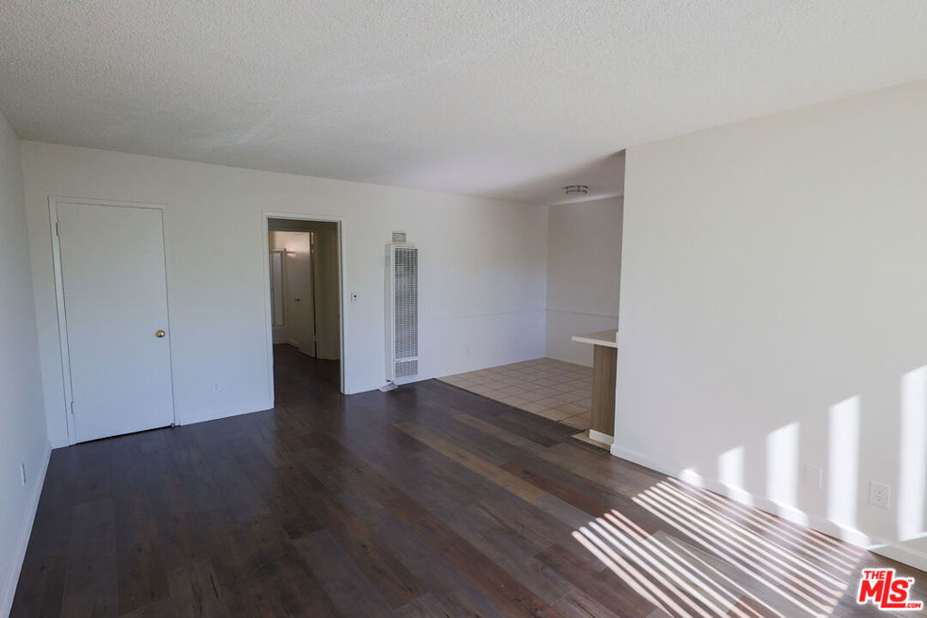 8000 Owensmouth Avenue Property Photo 12