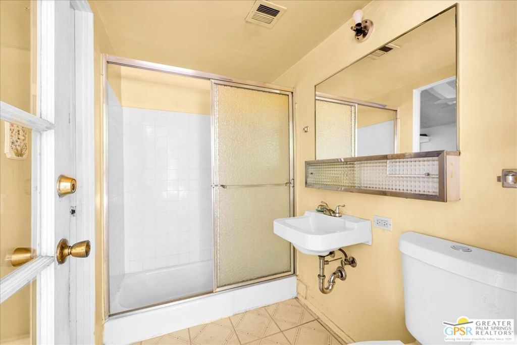 401 E Glen S Circle Property Photo 15