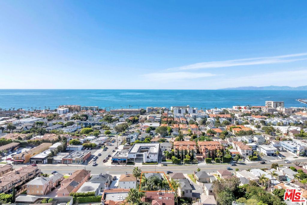 622 S Pacific Coast Highway Property Photo 12