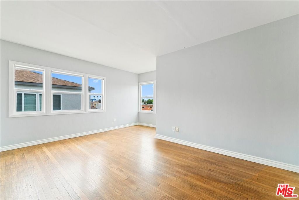 622 S Pacific Coast Highway Property Photo 17