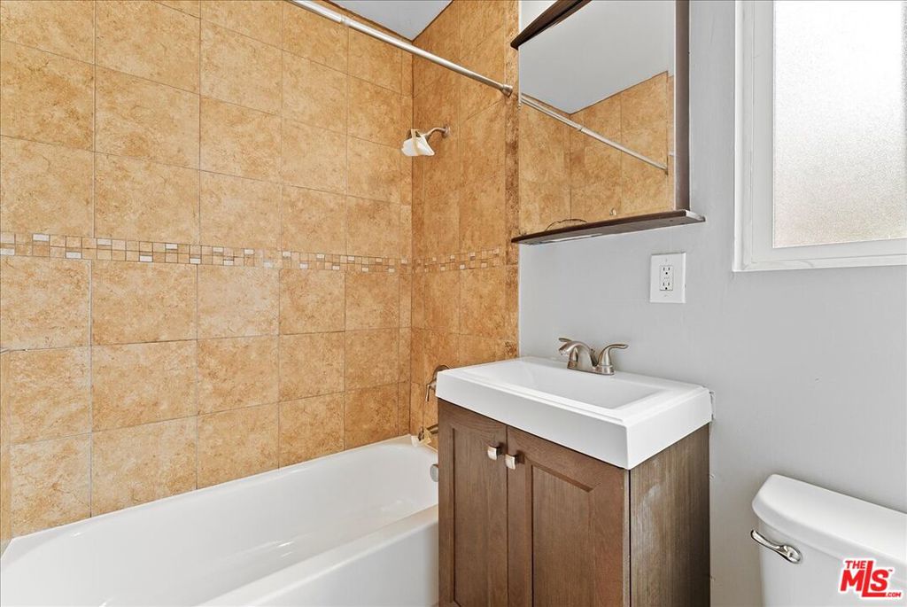 622 S Pacific Coast Highway Property Photo 20
