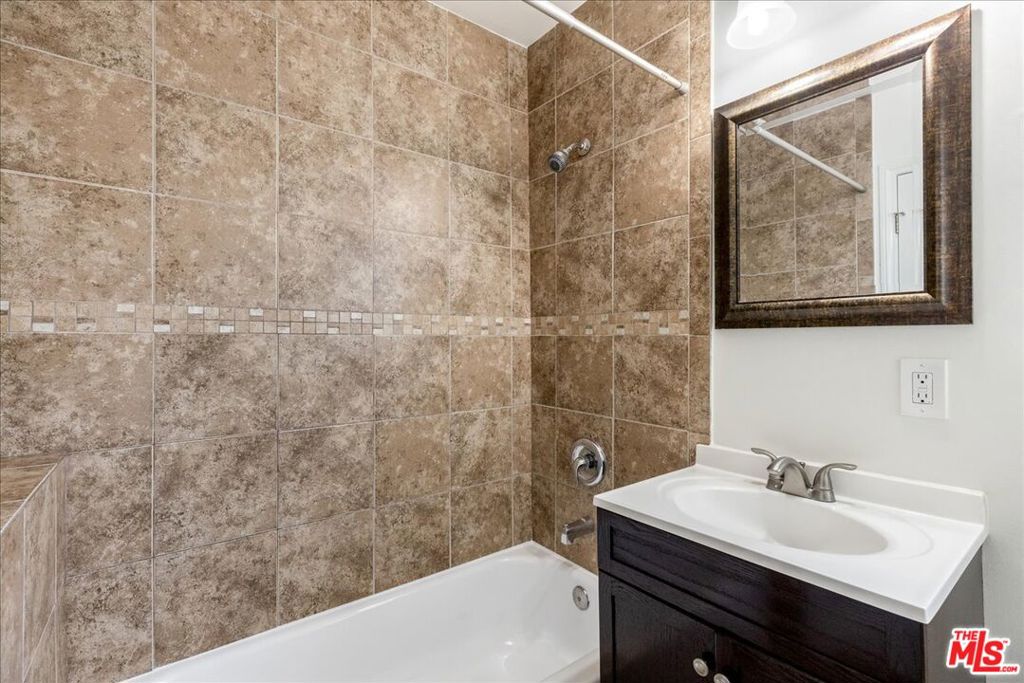622 S Pacific Coast Highway Property Photo 23