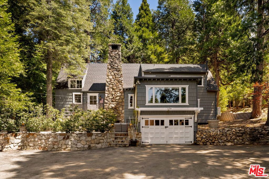 179 D Lane Property Photo