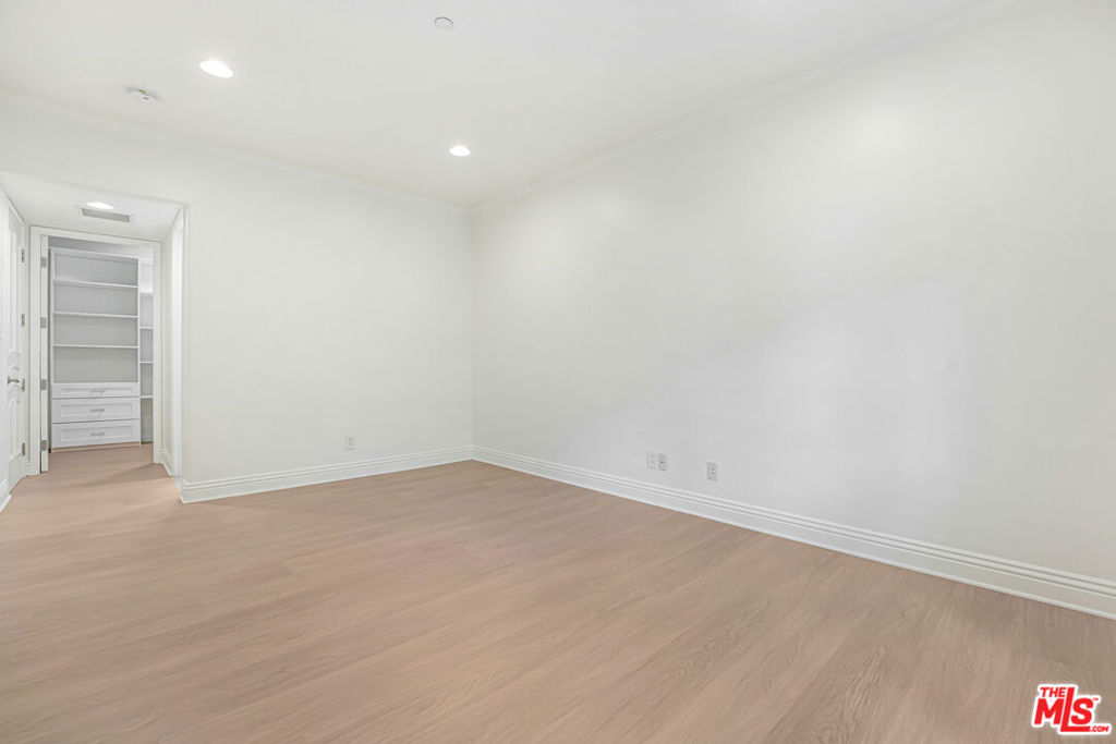 4156 Sunswept Drive Property Photo 20