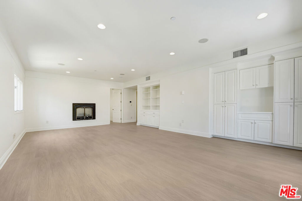 4156 Sunswept Drive Property Photo 28