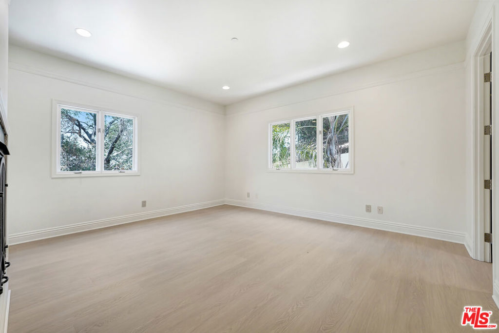 4156 Sunswept Drive Property Photo 29