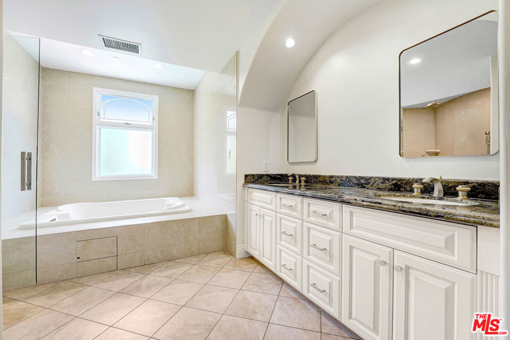 4156 Sunswept Drive Property Photo 32