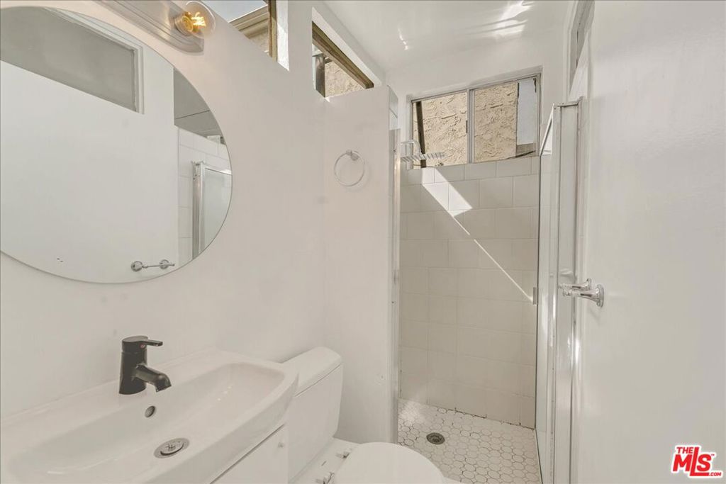 1224 Corona Street Property Photo 21