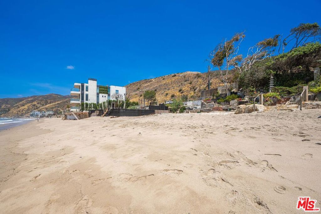 18842 Pacific Coast Highway Property Photo 16