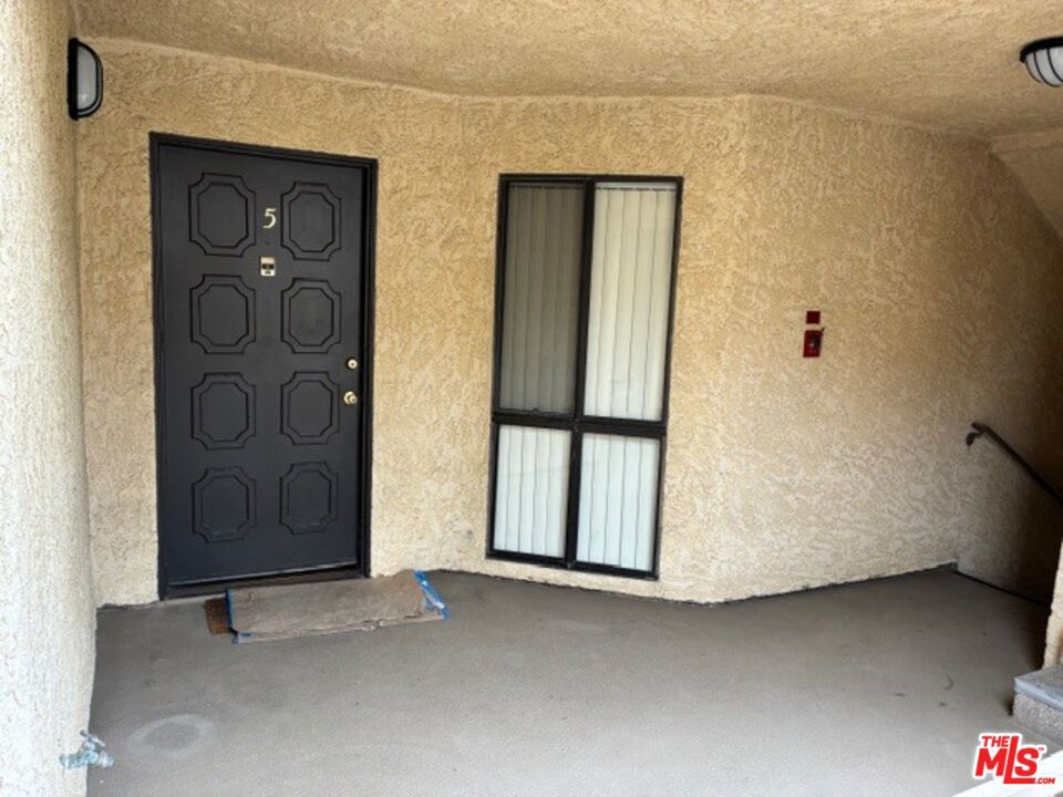 1041 2nd Street 5 Property Photo 8