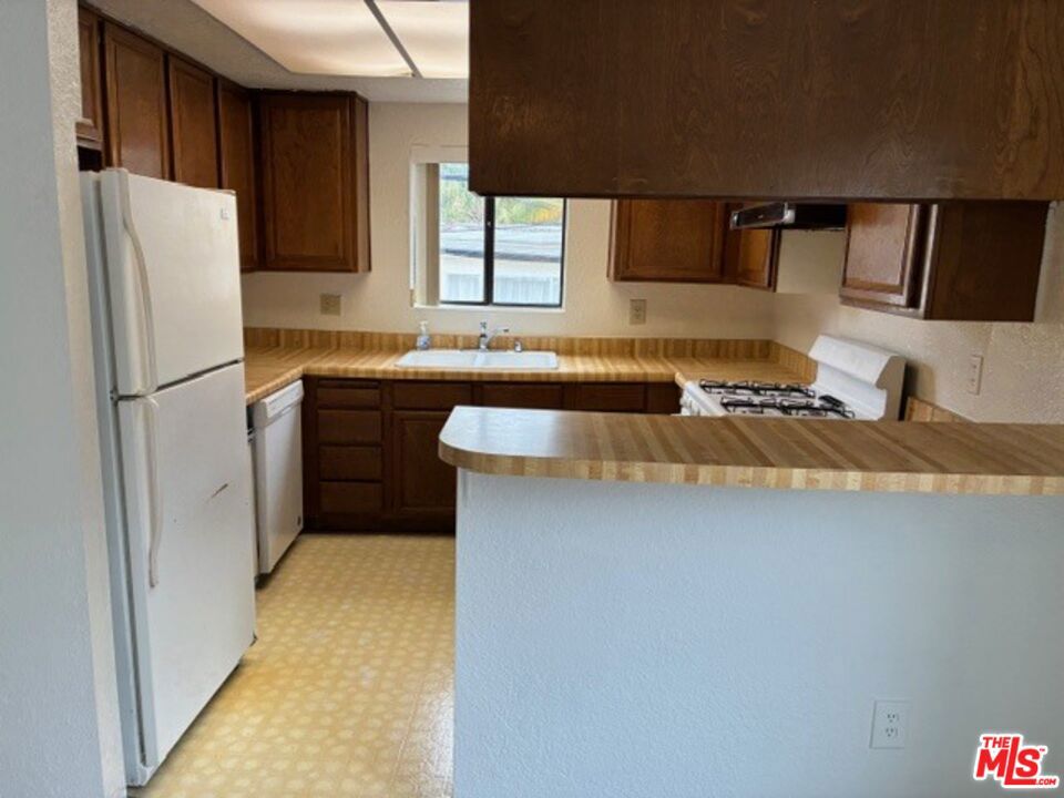 1041 2nd Street 5 Property Photo 12