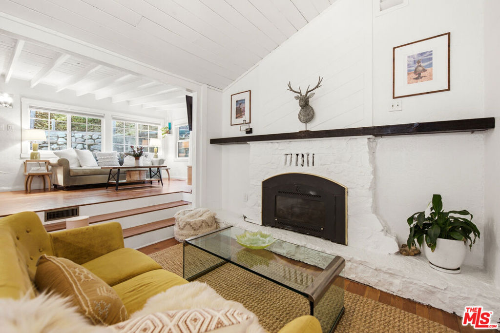21849 Canon Drive Property Photo 9