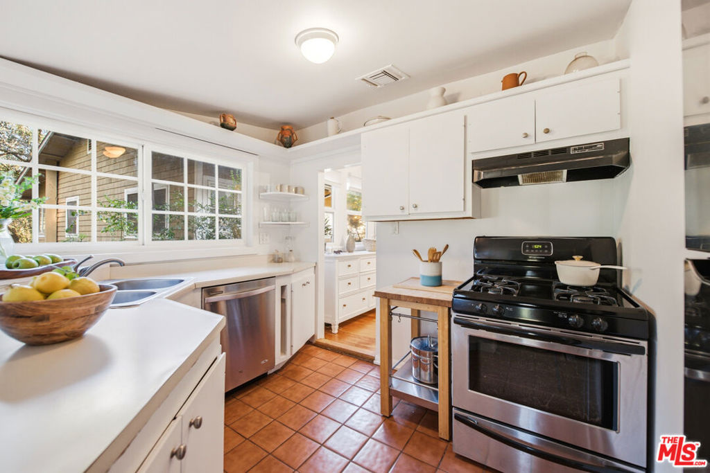 21849 Canon Drive Property Photo 21