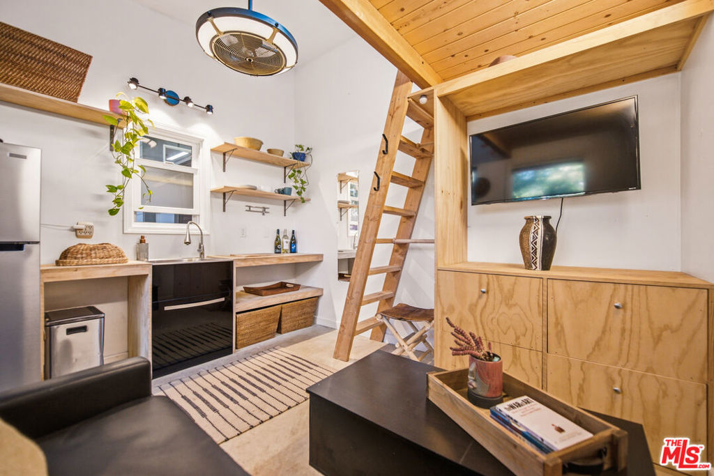 21849 Canon Drive Property Photo 30