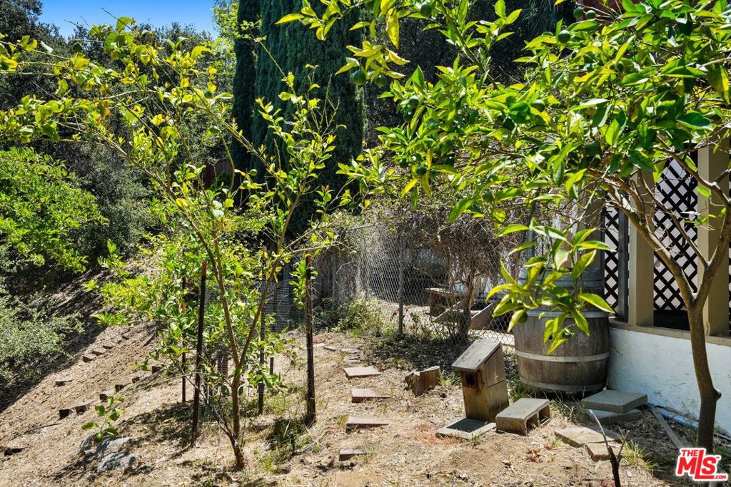 22013 Upper Alta Drive Property Photo 35