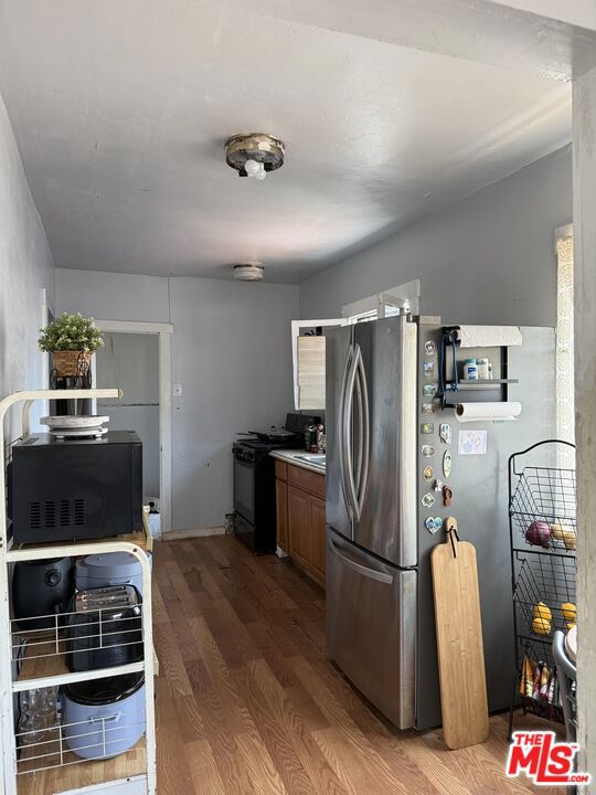 1537 Blake Avenue Property Photo 5