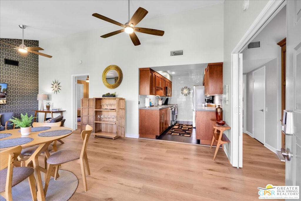 1150 E Amado Road 17b2 Property Photo 6