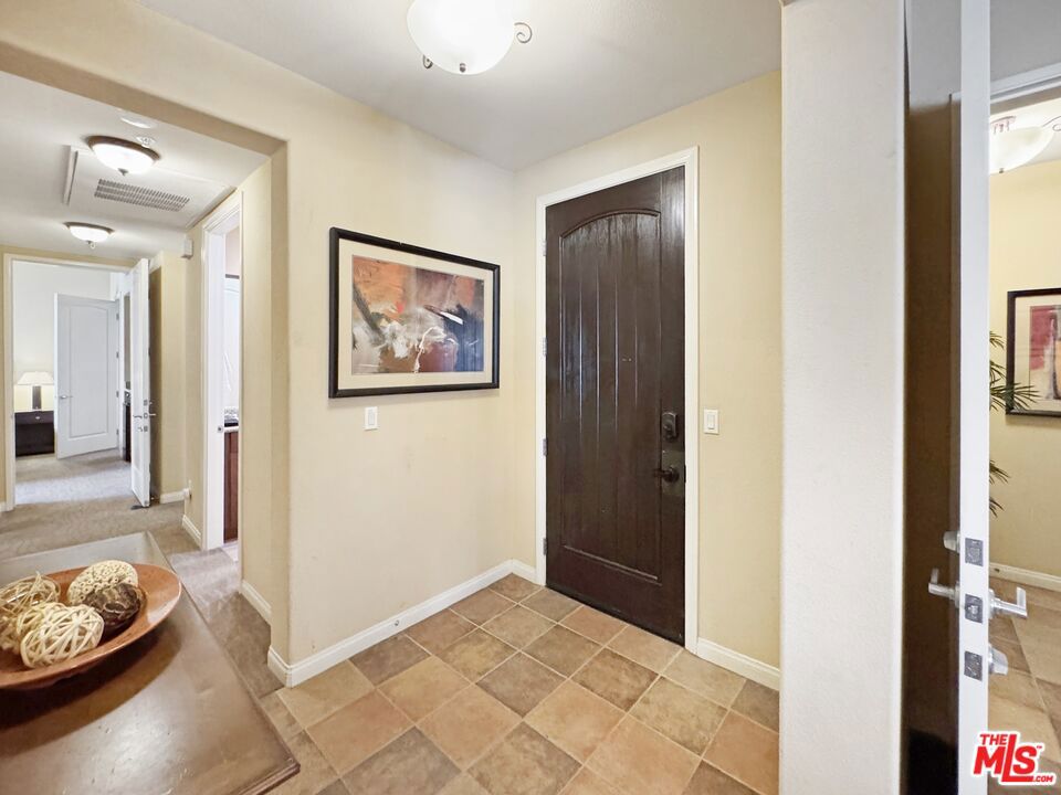 48696 Legacy Drive Property Photo 4