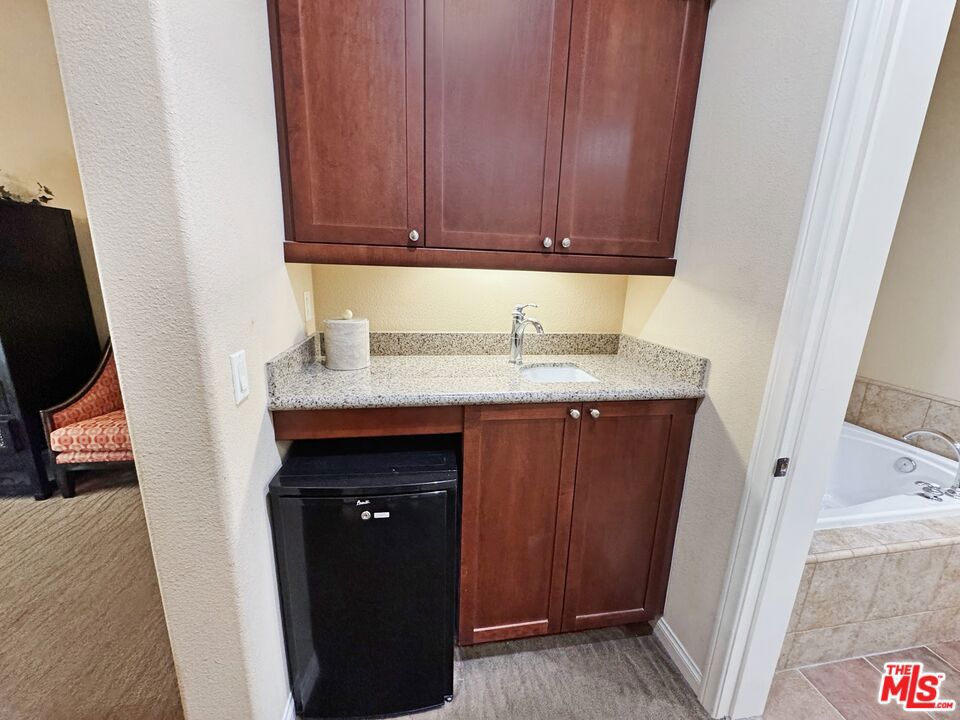 48696 Legacy Drive Property Photo 18