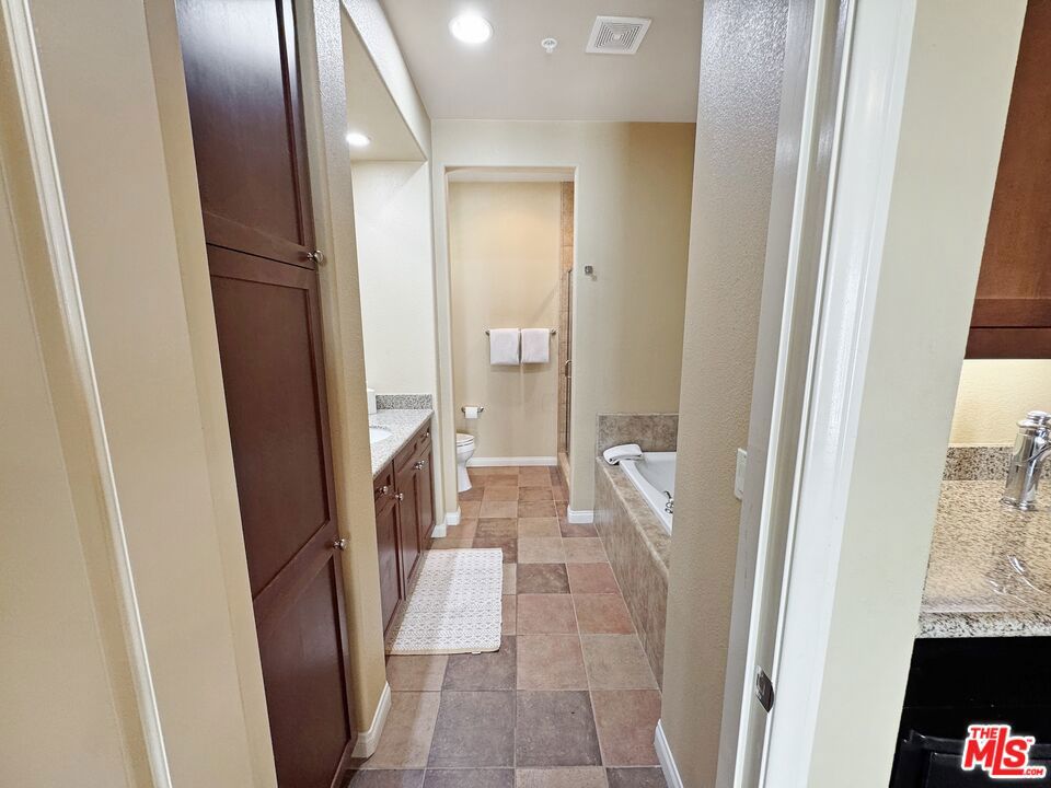 48696 Legacy Drive Property Photo 30