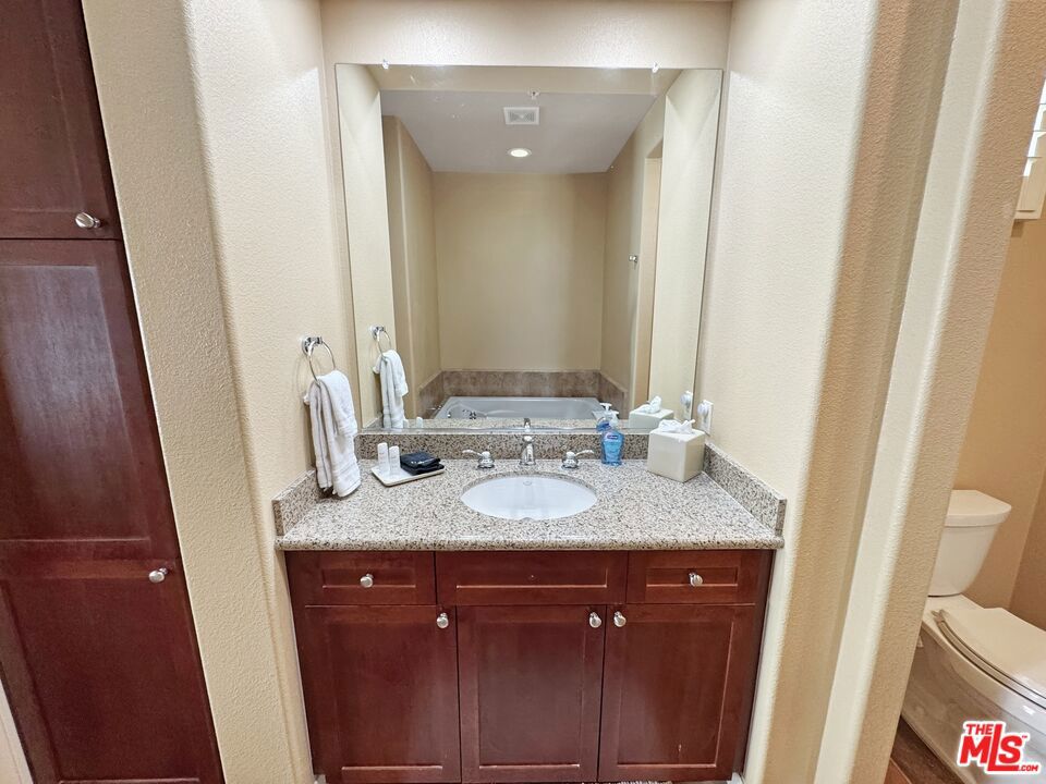 48696 Legacy Drive Property Photo 31