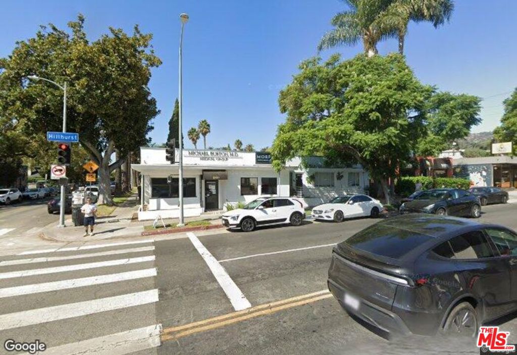2101 Hillhurst Avenue Property Photo 1