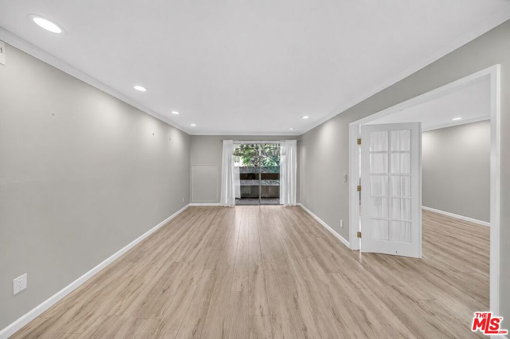 2700 Cahuenga Boulevard 4220 Property Photo 2