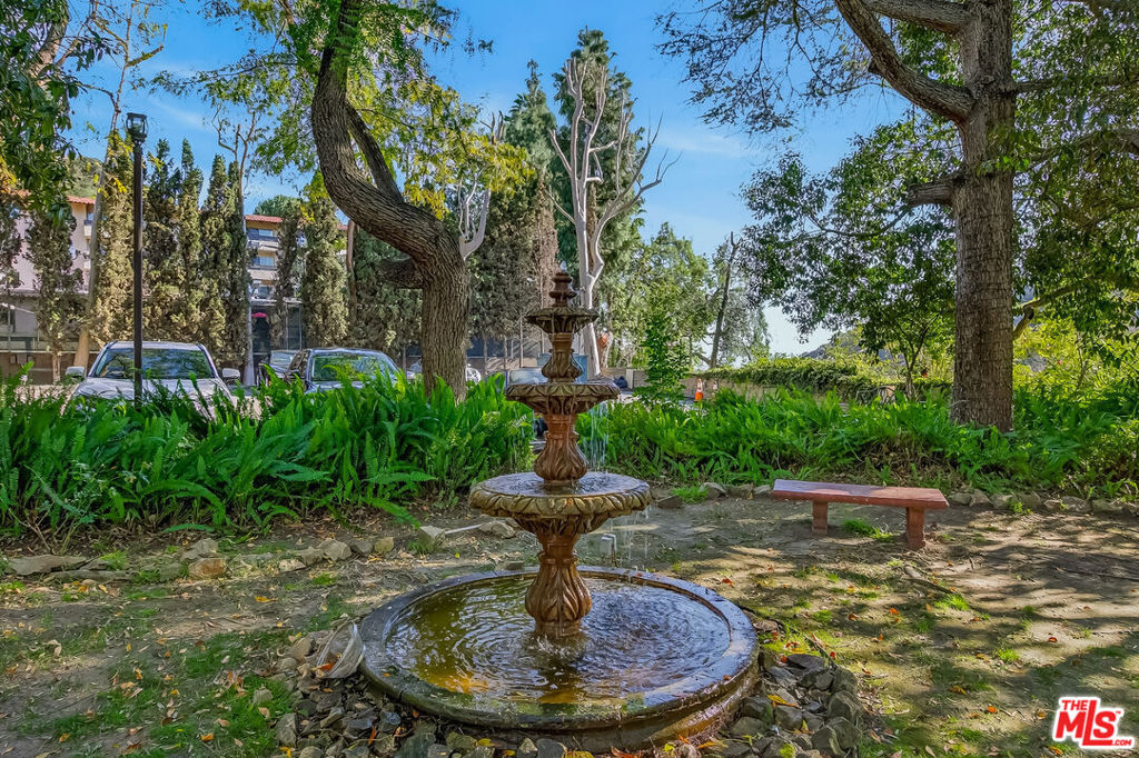 2700 Cahuenga Boulevard 4220 Property Photo 25