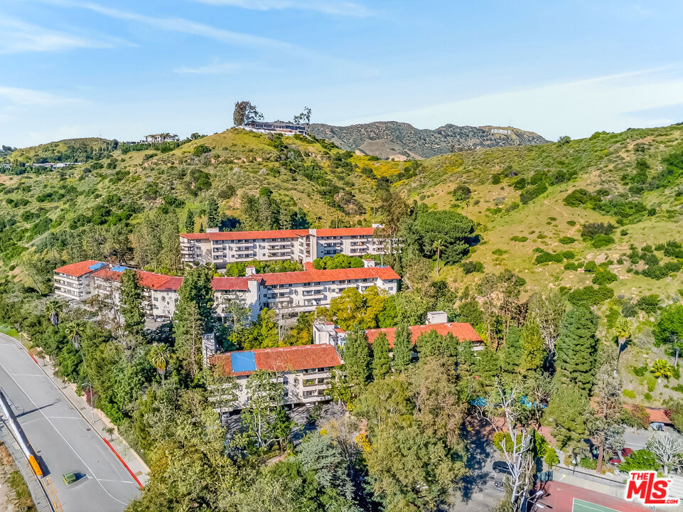 2700 Cahuenga Boulevard 4220 Property Photo 35