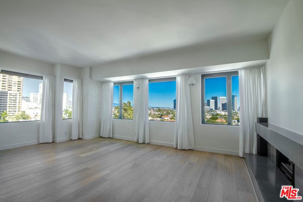10520 Wilshire Boulevard 1004 Property Photo 1