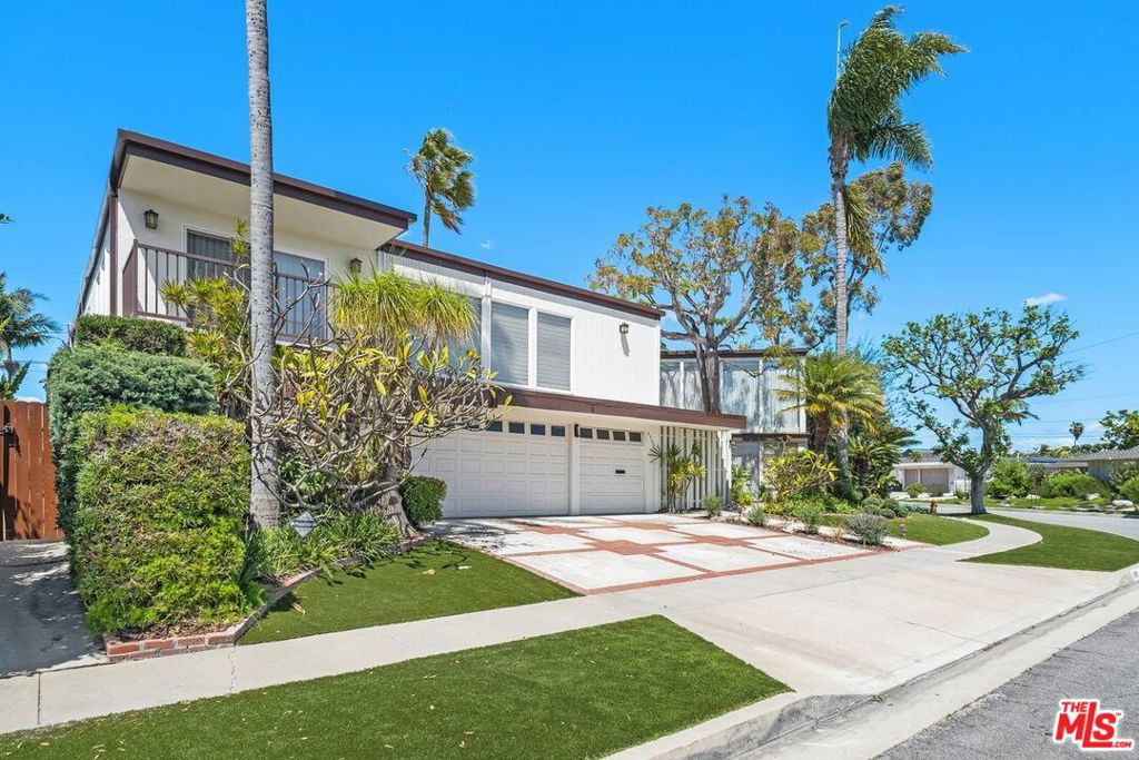 6505 S Halm Avenue Property Photo 4
