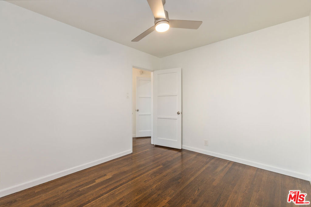 811 E Nutwood Street Property Photo 12