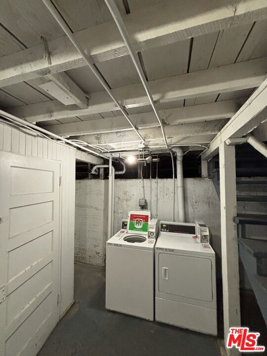 322 Daisy Avenue Property Photo 9
