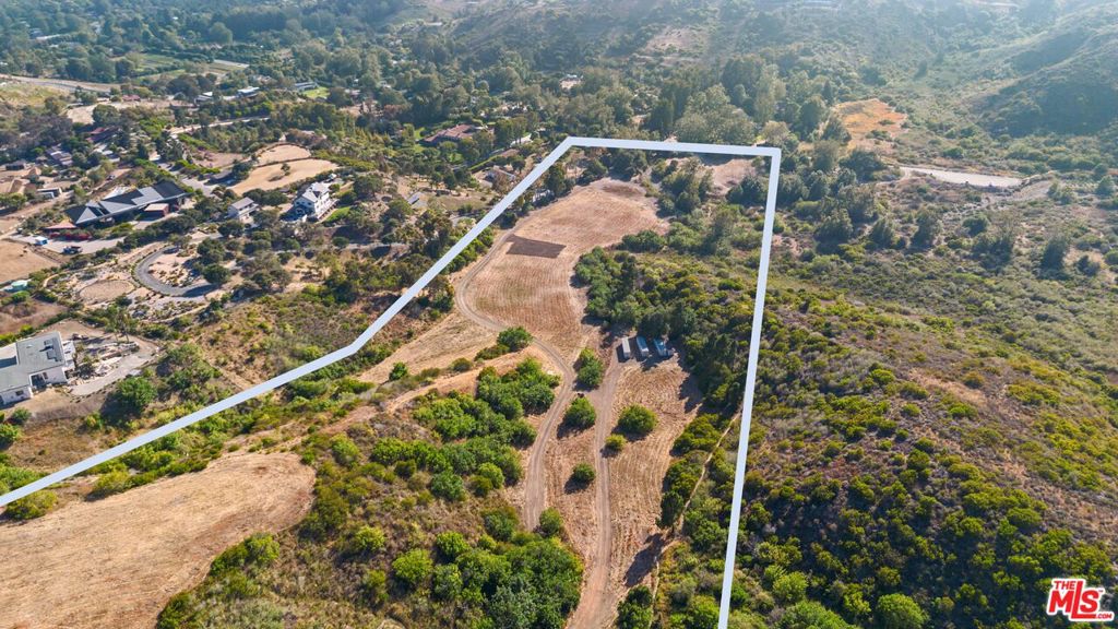 5737 Bonsall Drive Property Photo 27