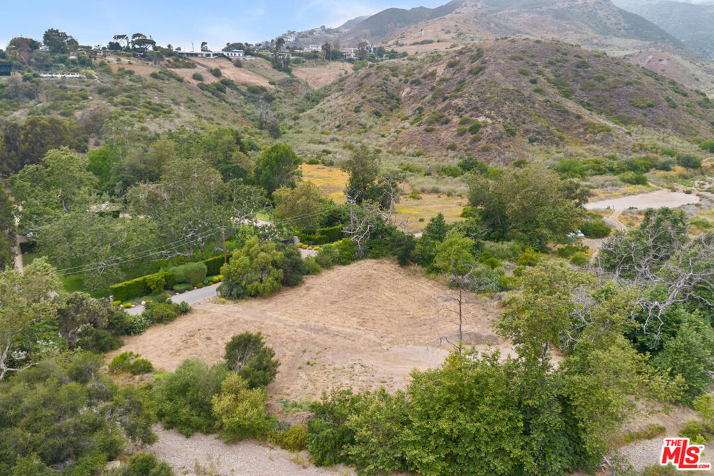 5737 Bonsall Drive Property Photo 29