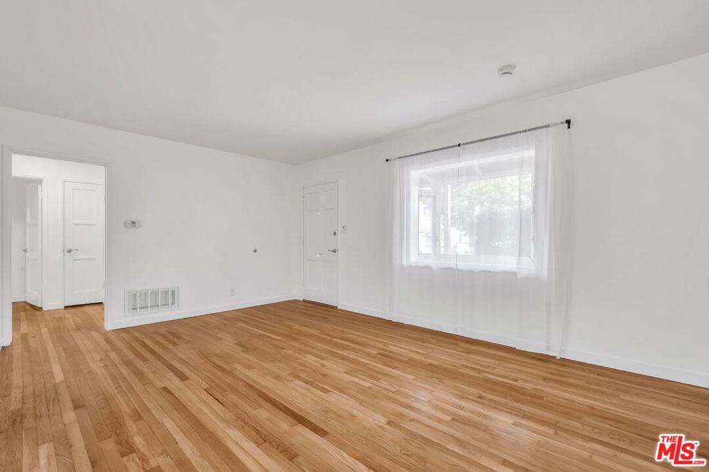 7832 Midfield Avenue Property Photo 13