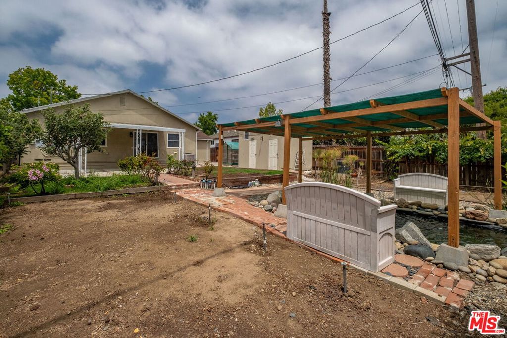7832 Midfield Avenue Property Photo 49