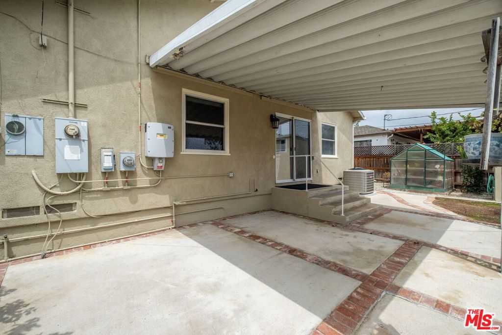 7832 Midfield Avenue Property Photo 52