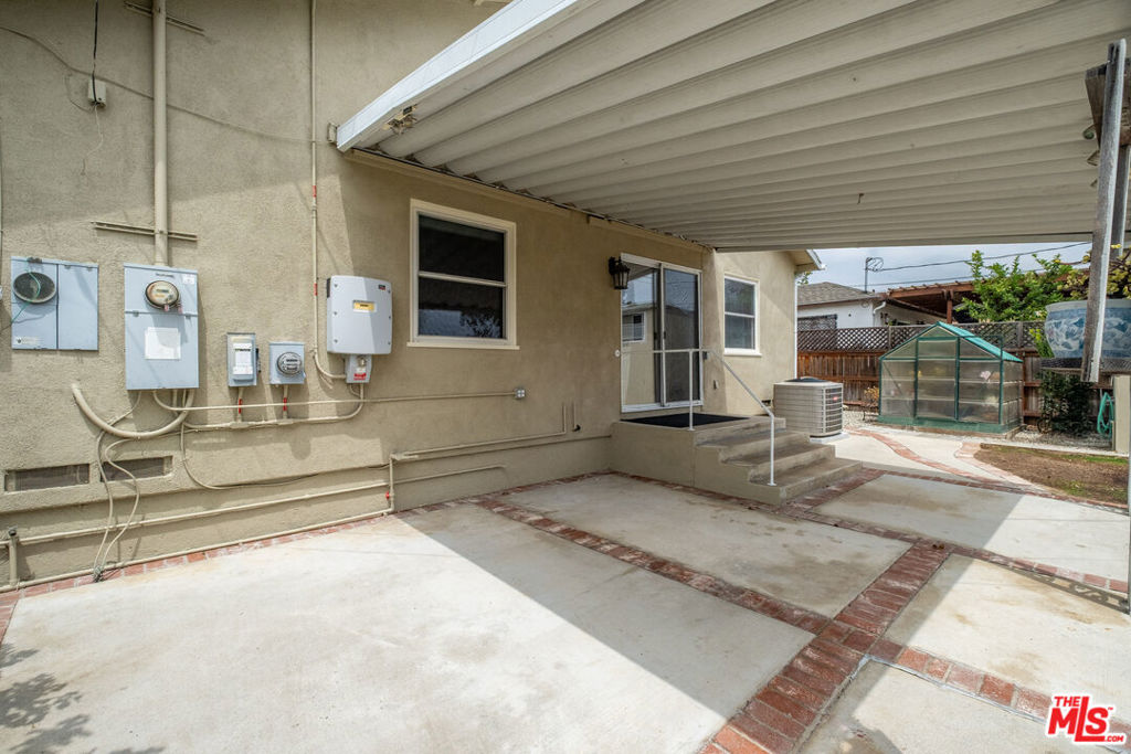 7832 Midfield Avenue Property Photo 57