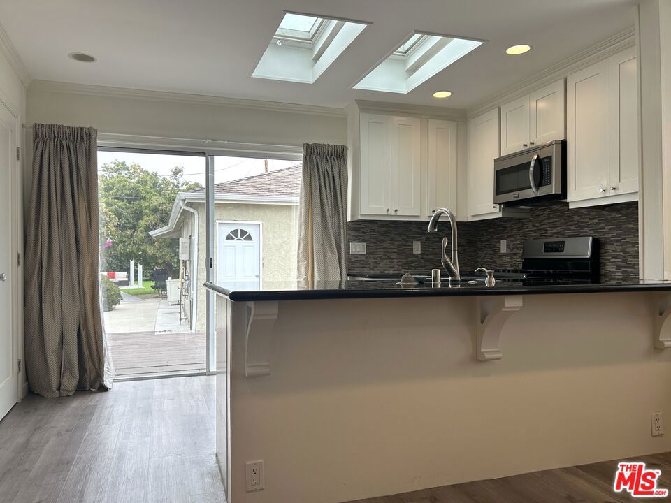 4826 Coolidge Avenue Property Photo 8