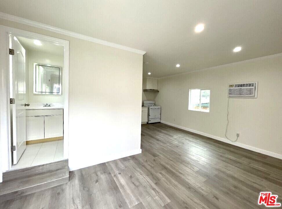 4826 Coolidge Avenue Property Photo 29