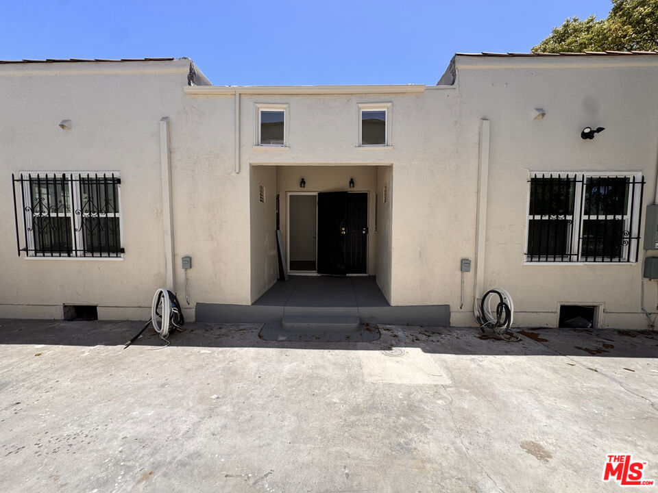 1100 Saint Louis Avenue Property Photo 14