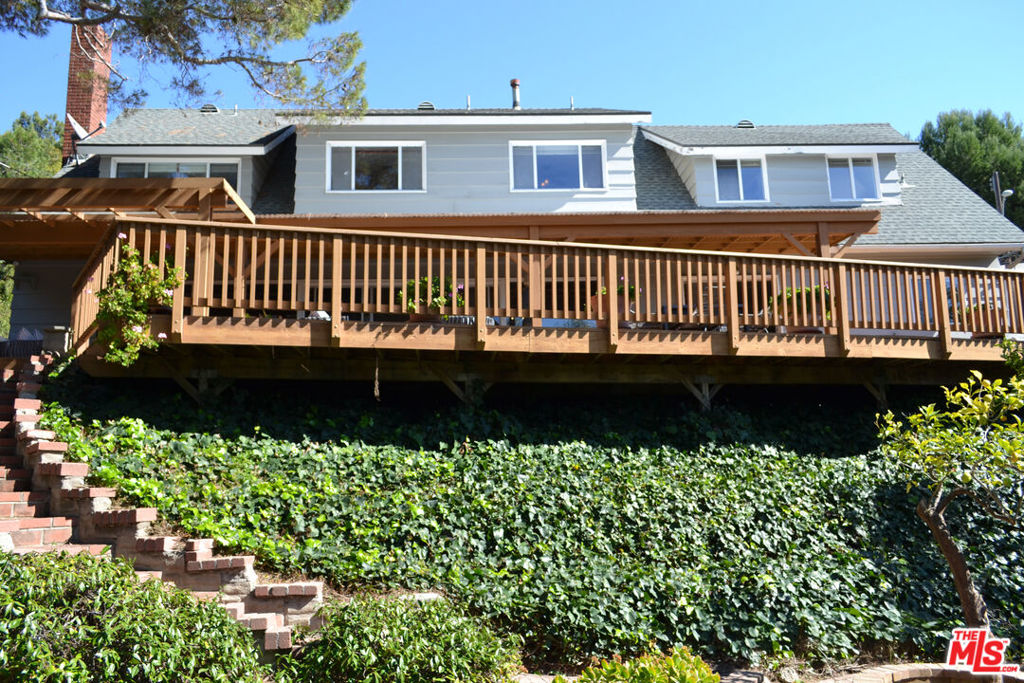 1365 Goucher Street Property Photo 8