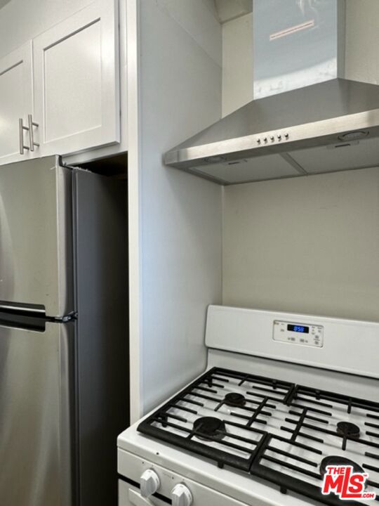 517 S Kenmore Avenue 12 Property Photo 7