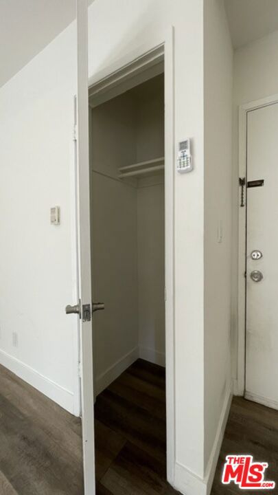 517 S Kenmore Avenue 12 Property Photo 20