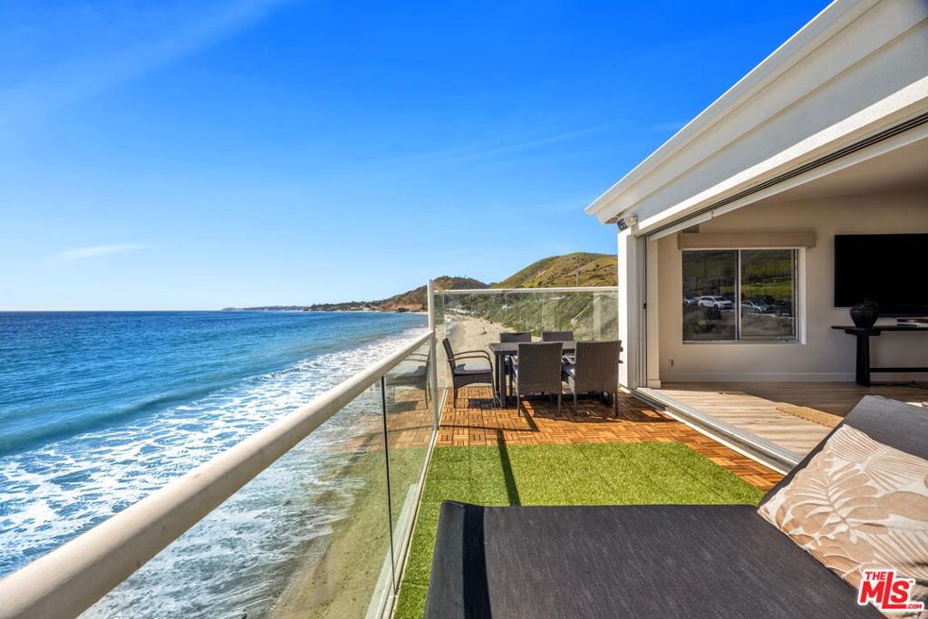 25444 Malibu Road Property Photo 1