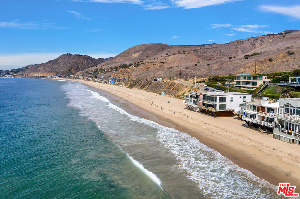 25444 Malibu Road Property Photo 6