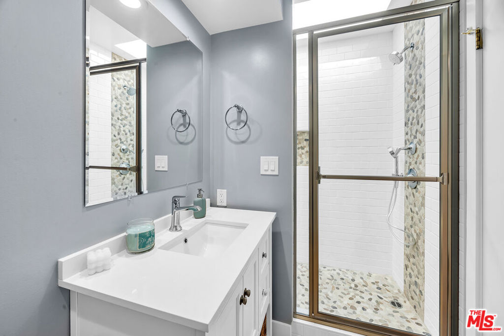 25444 Malibu Road Property Photo 13