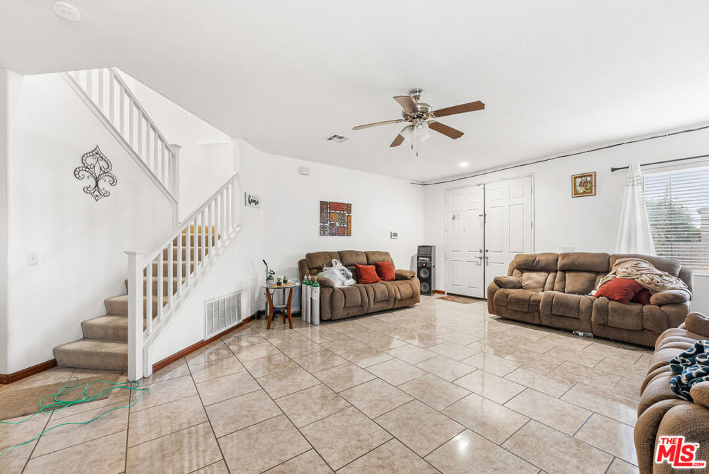 43525 Rucker Street Property Photo 3