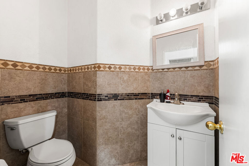 43525 Rucker Street Property Photo 9